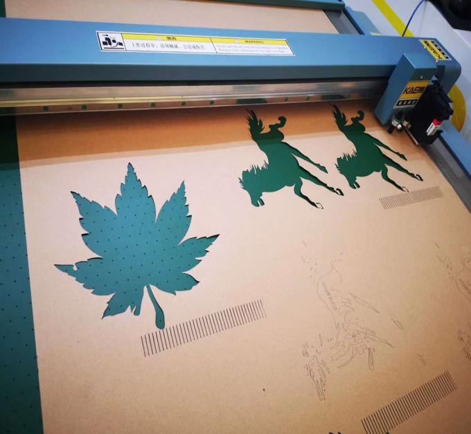 Máquina de corte de CAD de inyección de tinta para bolsas de calzado de prendas de vestir de tejido de papel 4