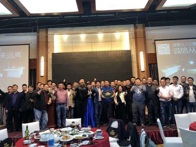 Máquina de corte de CAD de inyección de tinta para bolsas de calzado de prendas de vestir de tejido de papel 8