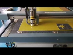 Máquina de corte de plantillas de 1500*900 mm para tareas de corte de empresas publicitarias